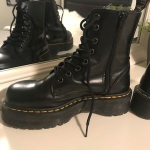 Dr. Martens Jaydon Platform Boots
